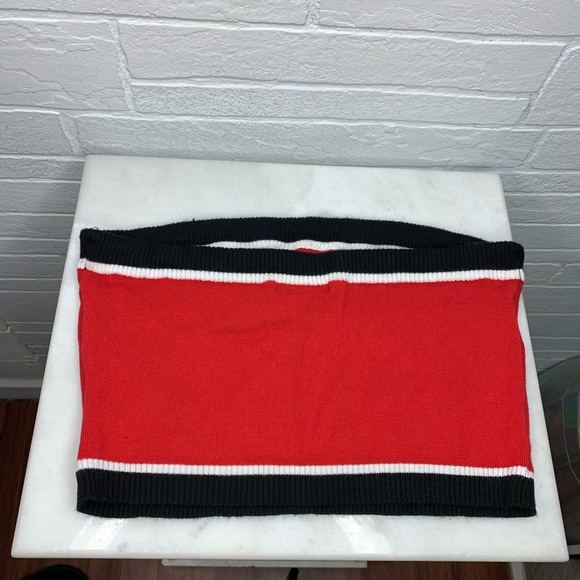 Red Top - Picture 3 of 3